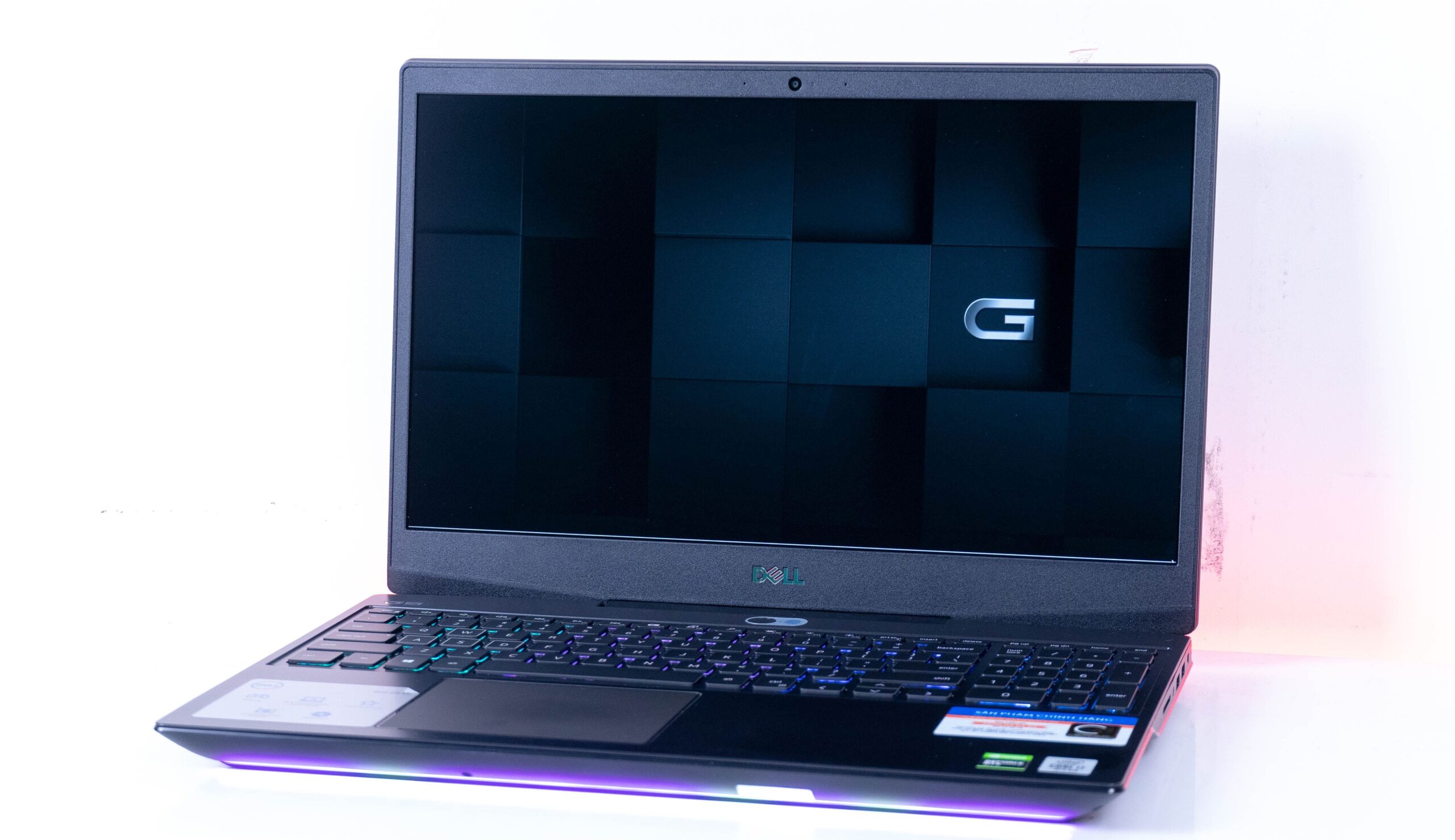 Trải Nghiệm Dell G5 15: Chiếc Laptop Gaming Đáng Mua Trong Tầm Giá