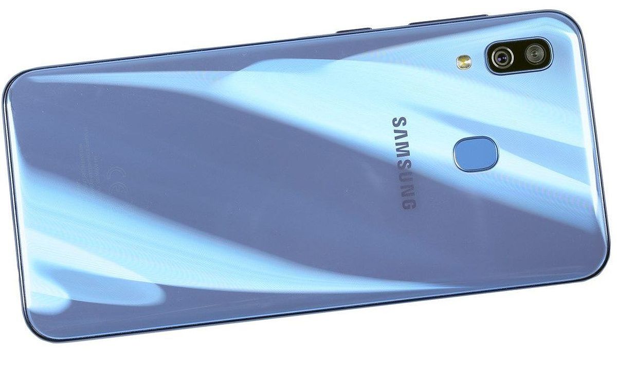 Samsung Galaxy A30